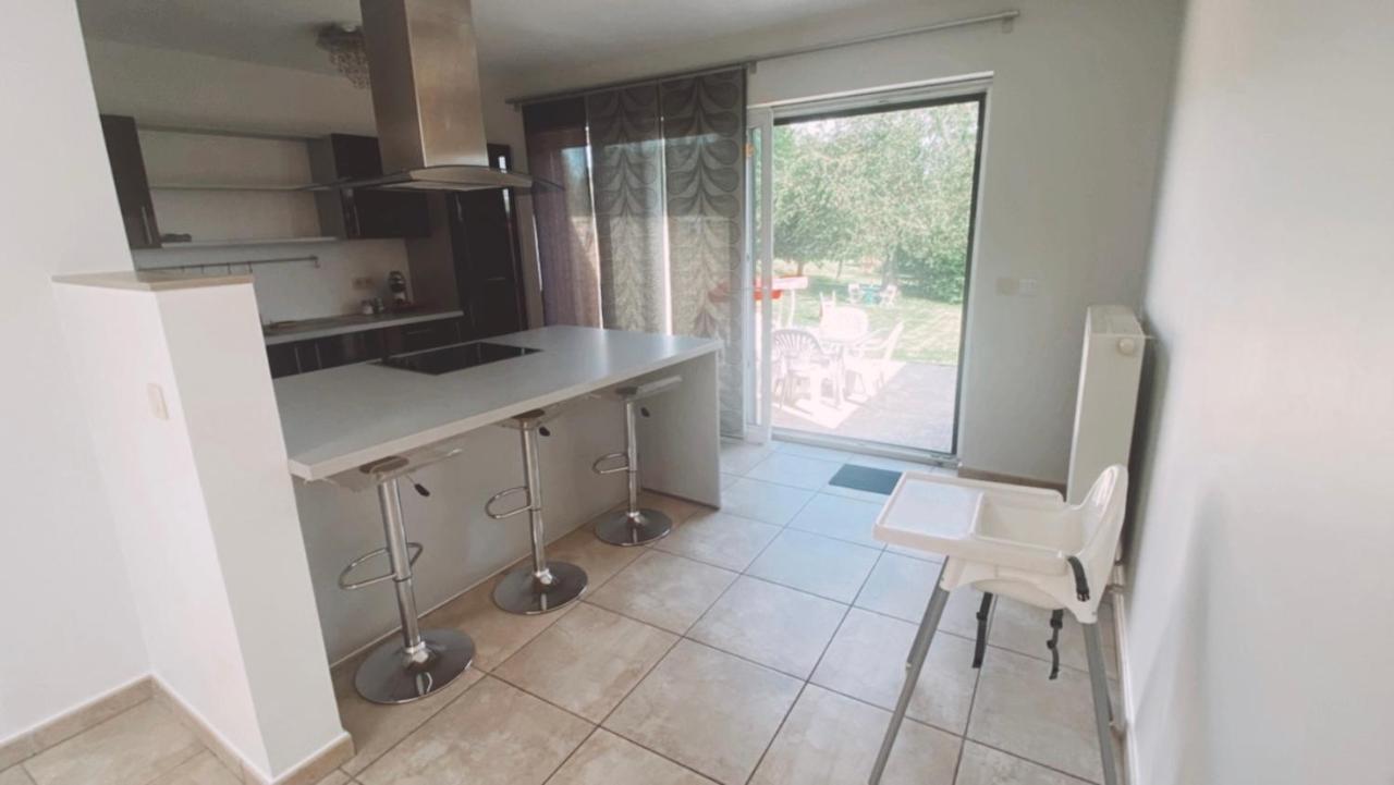 Maison A 3,2km De L'aeroport Apartment *