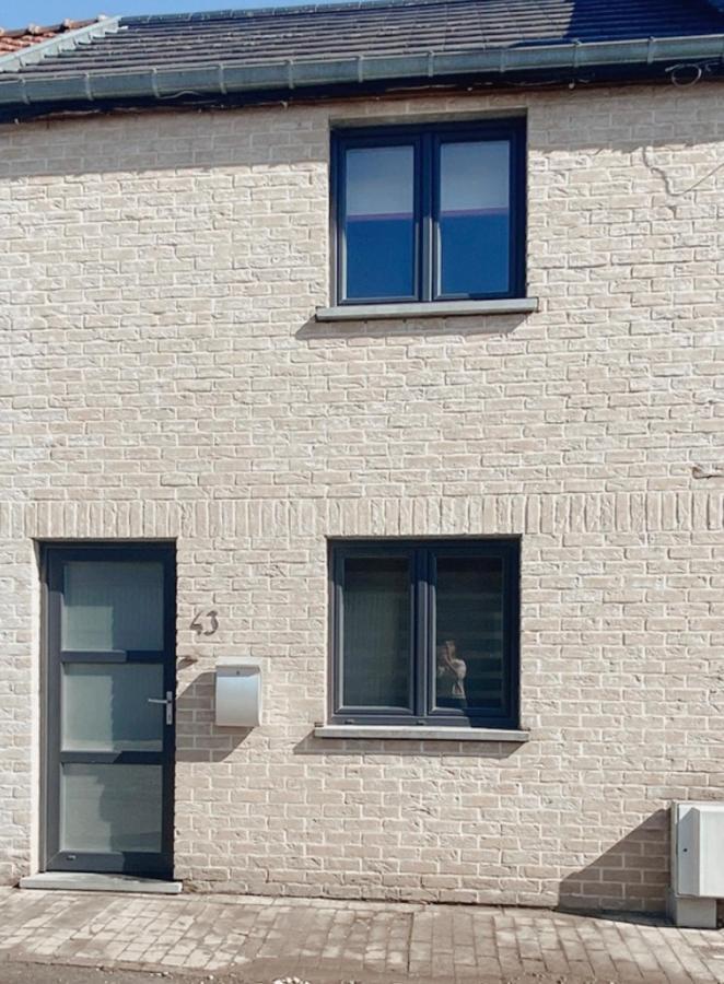 Maison A 3,2km De L'aeroport Apartment